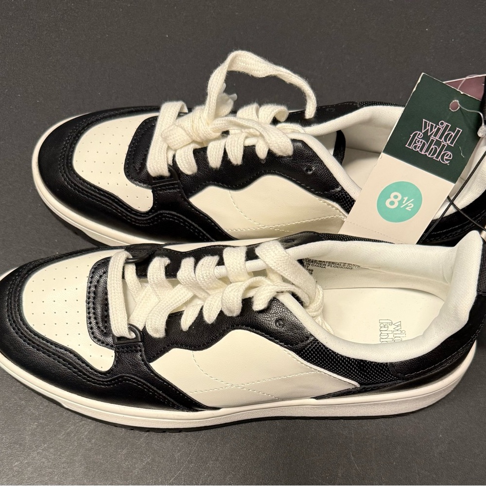 Wild Fable Monochrome Lace-Up Sneakers